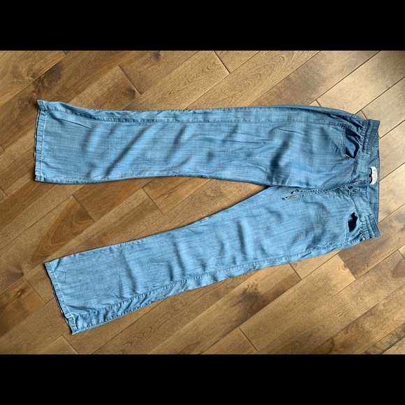 Low rise Guess linen pants - Picture 3 of 5